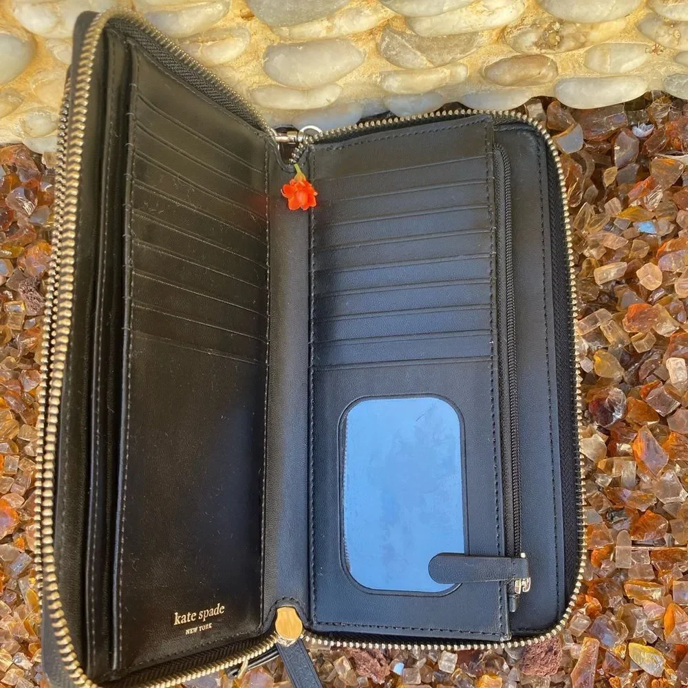 Kate Spade Payton Large Black Wallet/Wristlet. Excellent Condition!